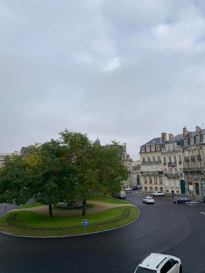 Appartement L'Aristide à Reims Extérieur photo